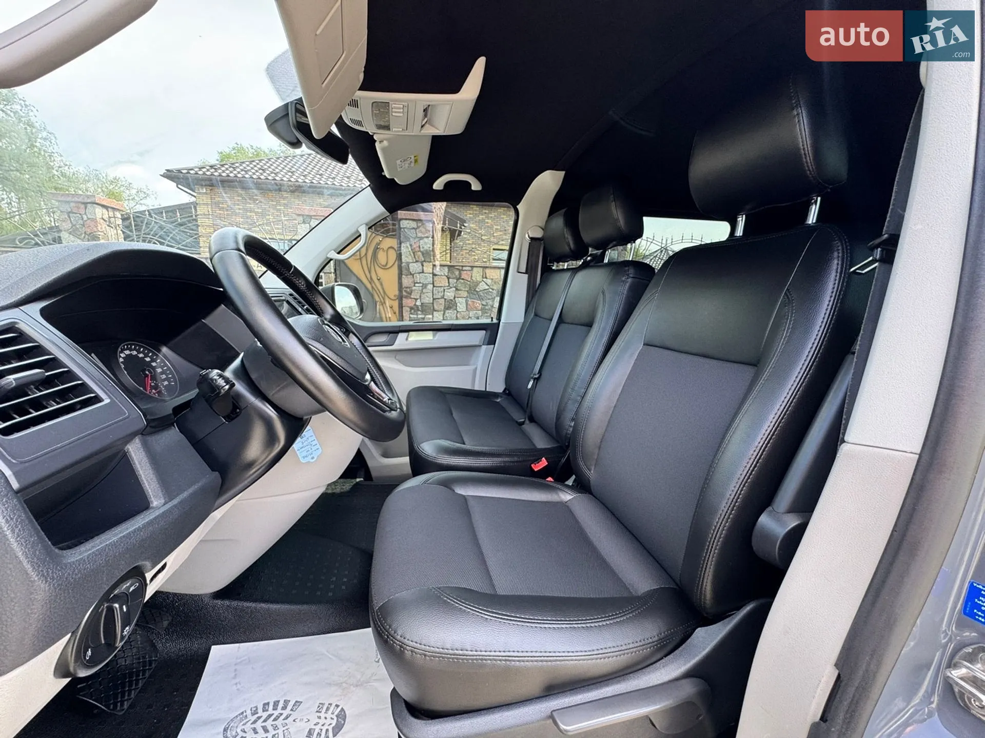 2017 Volkswagen Transporter - мініатюра 51