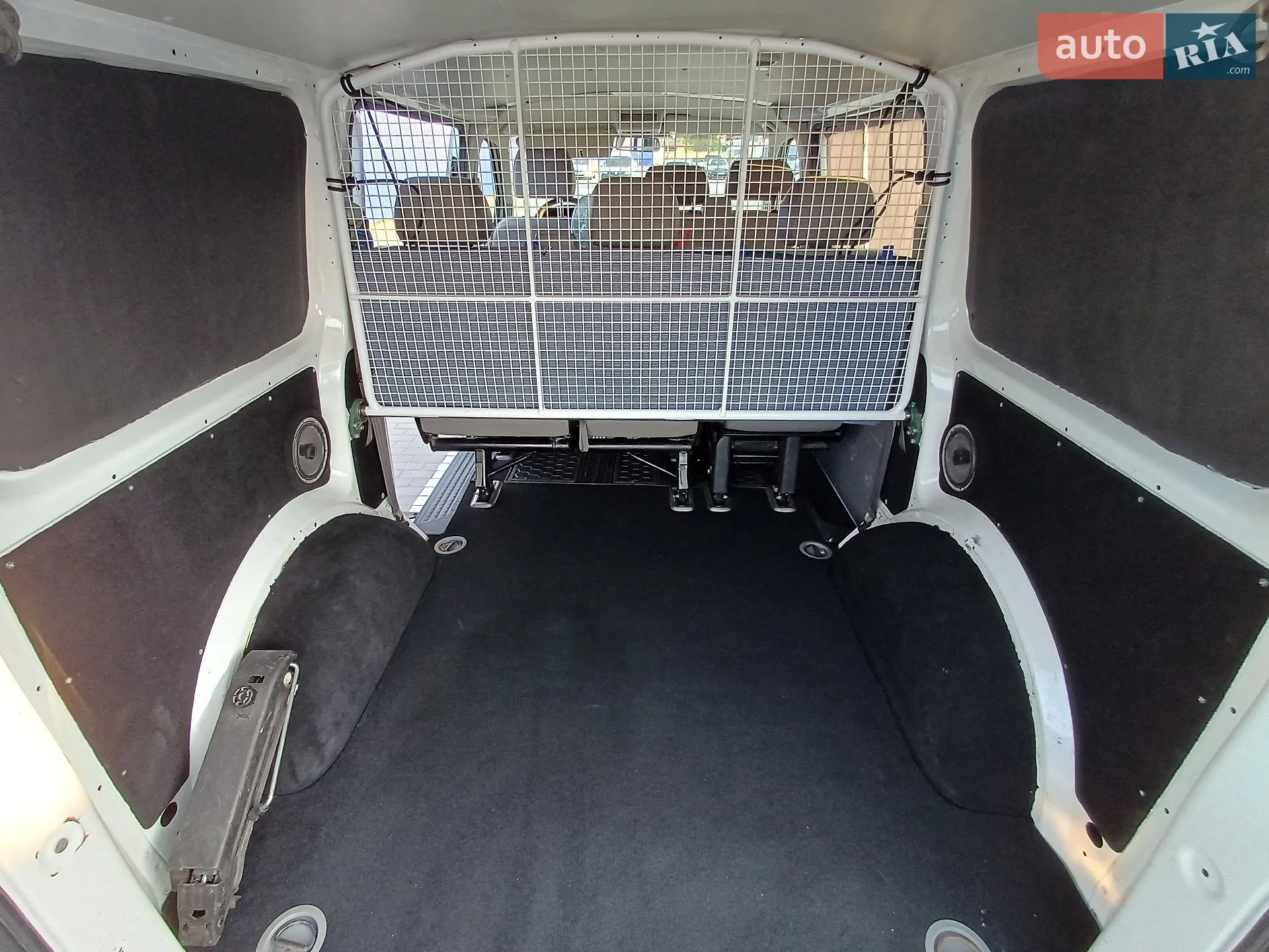 2012 Volkswagen Transporter - мініатюра 8
