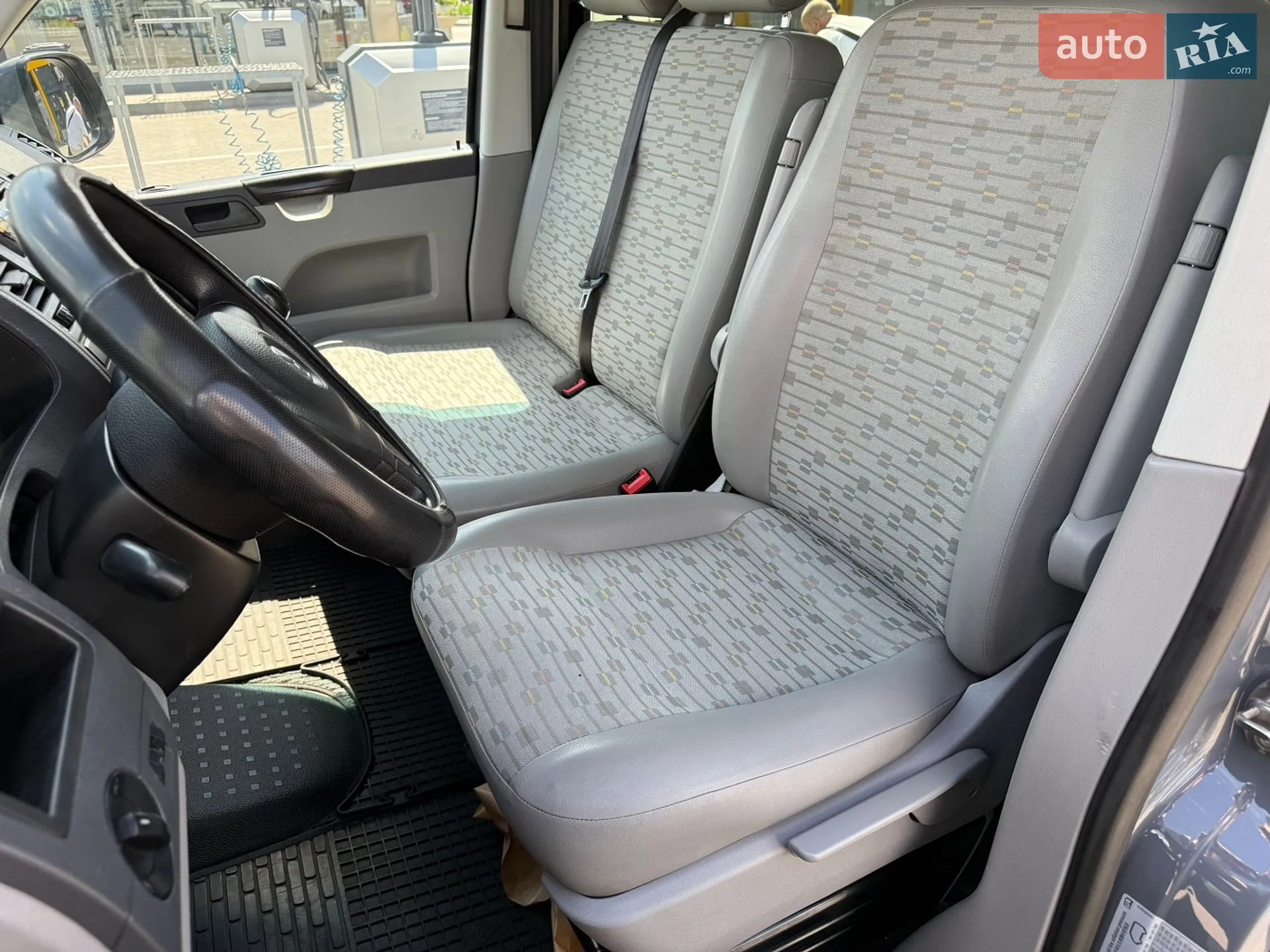 2013 Volkswagen Transporter - мініатюра 25