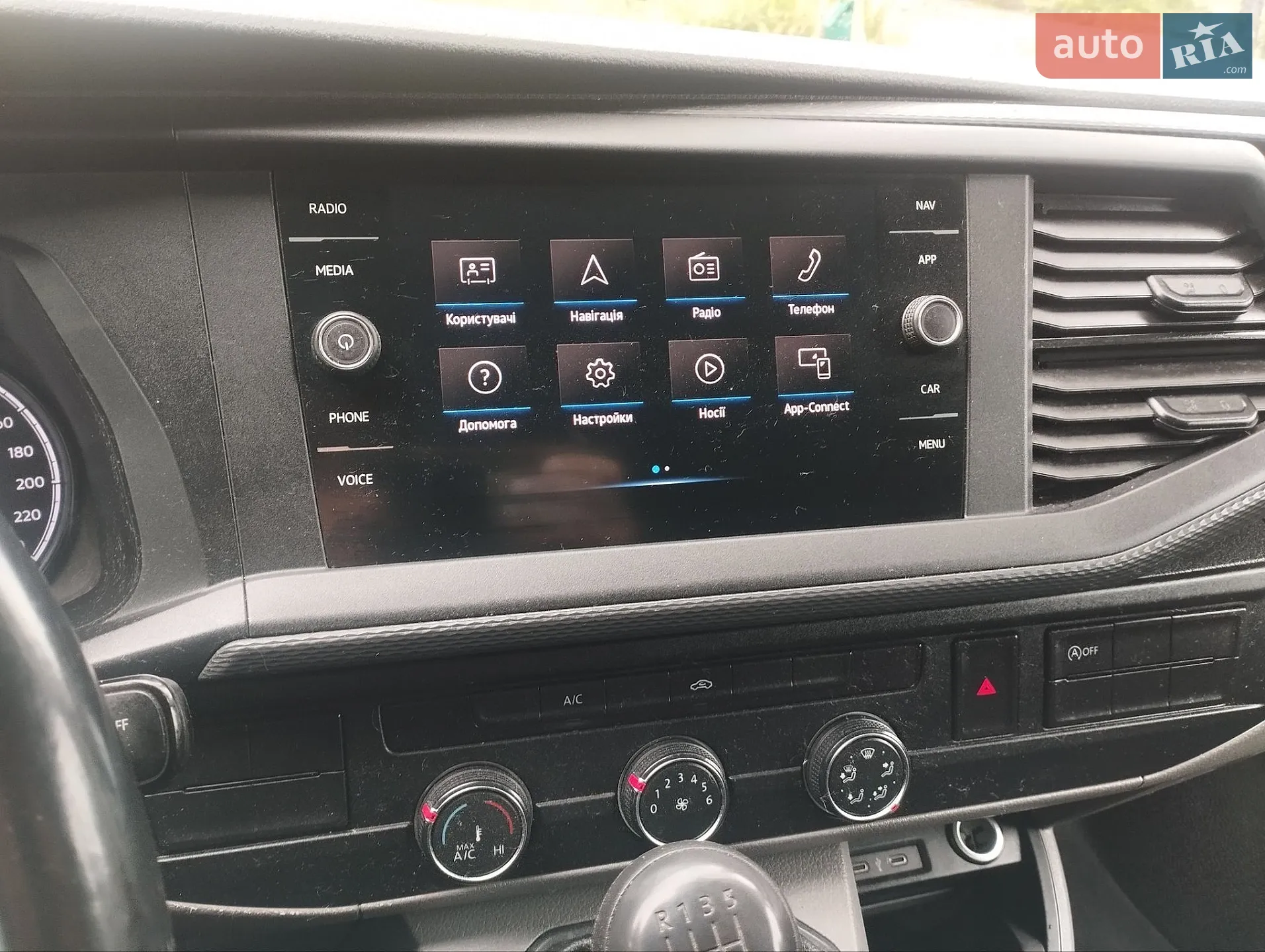 2021 Volkswagen Transporter - мініатюра 18