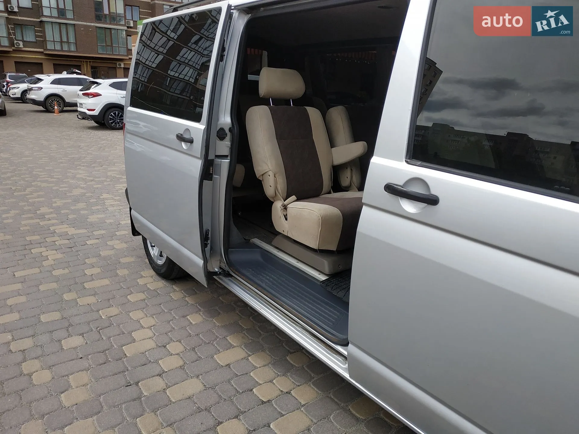 2011 Volkswagen Transporter - мініатюра 2