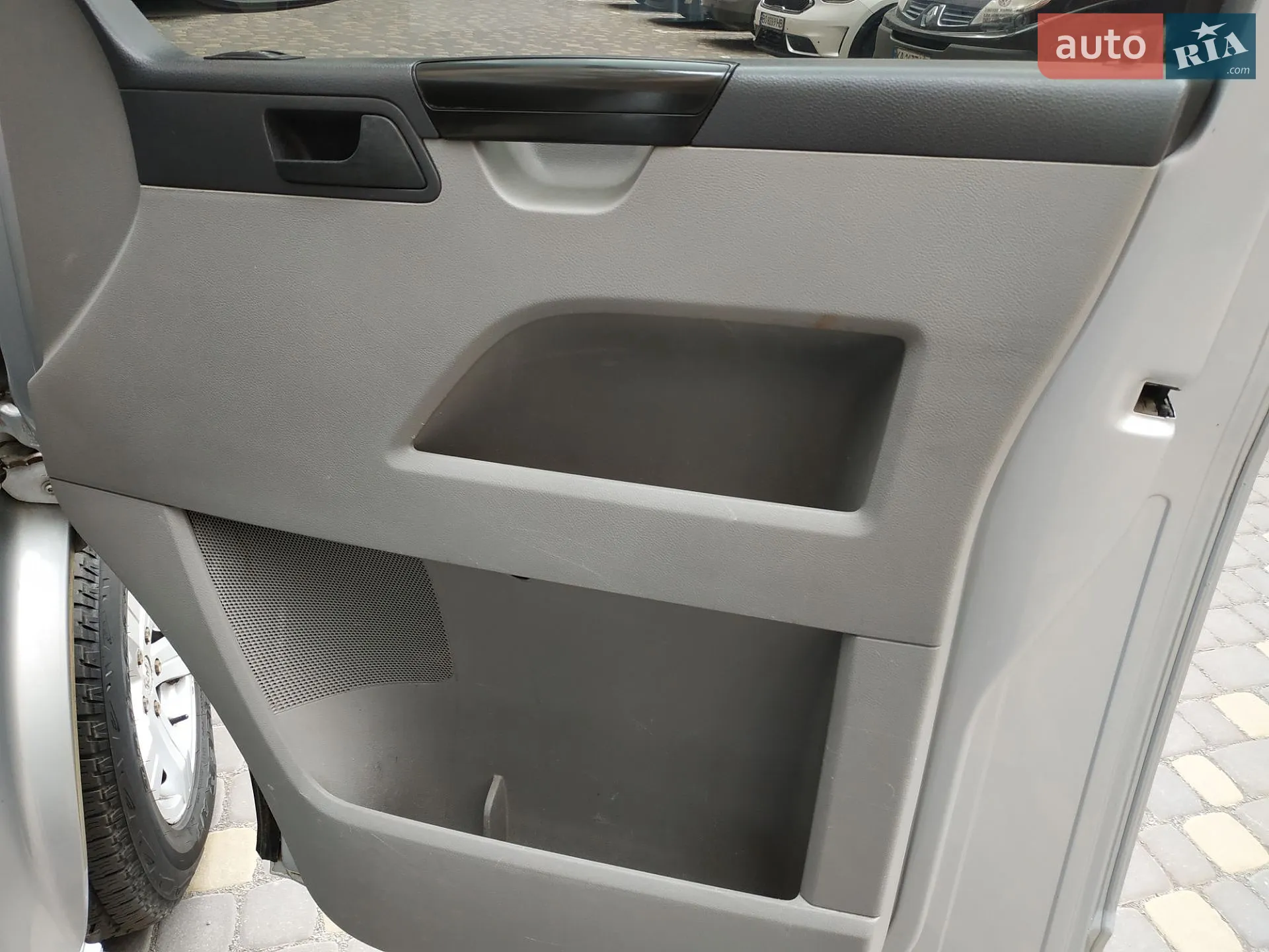 2011 Volkswagen Transporter - мініатюра 25