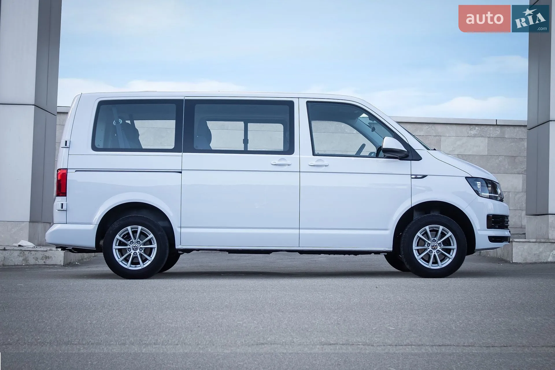 2019 Volkswagen Transporter - мініатюра 2