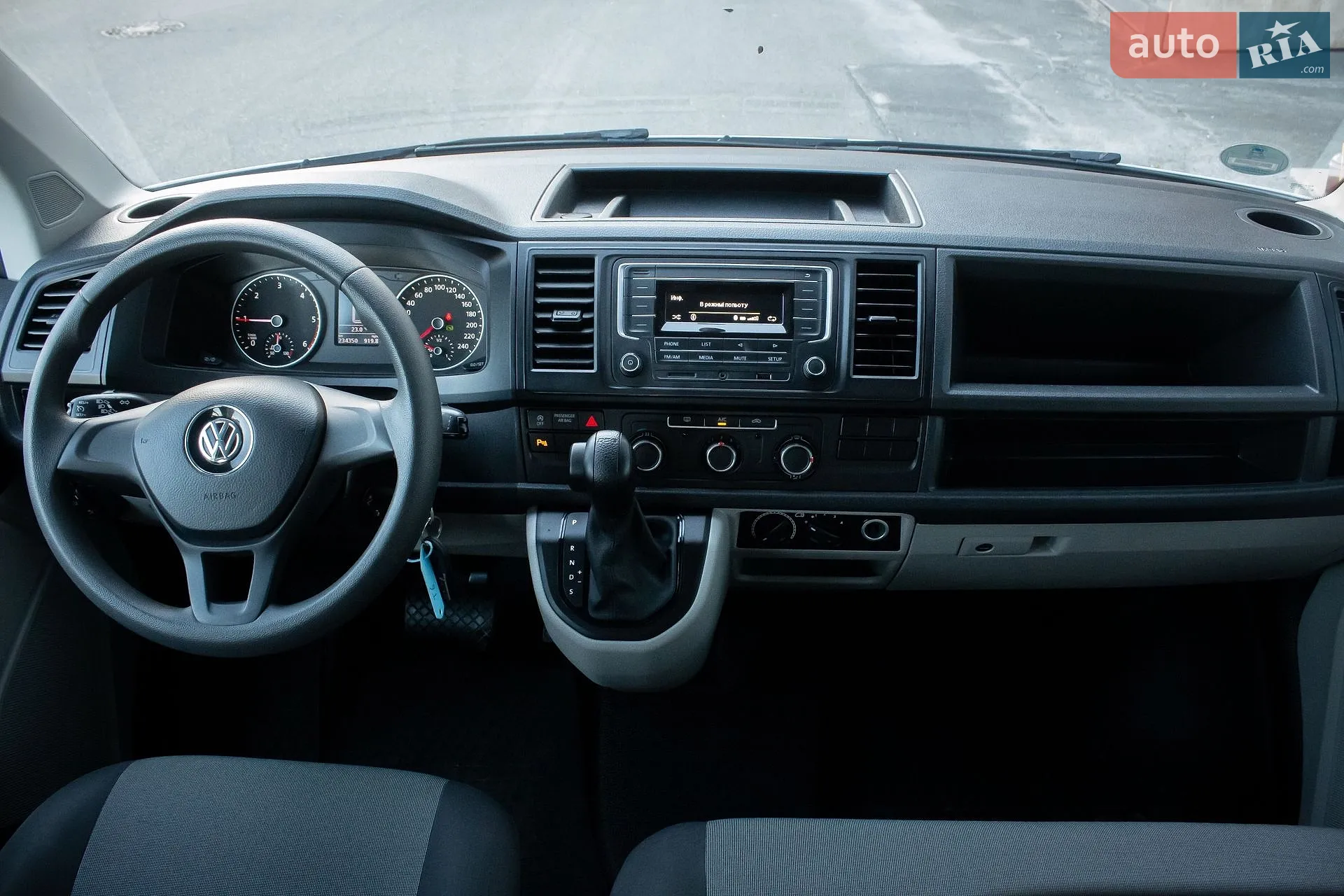 2019 Volkswagen Transporter - мініатюра 17