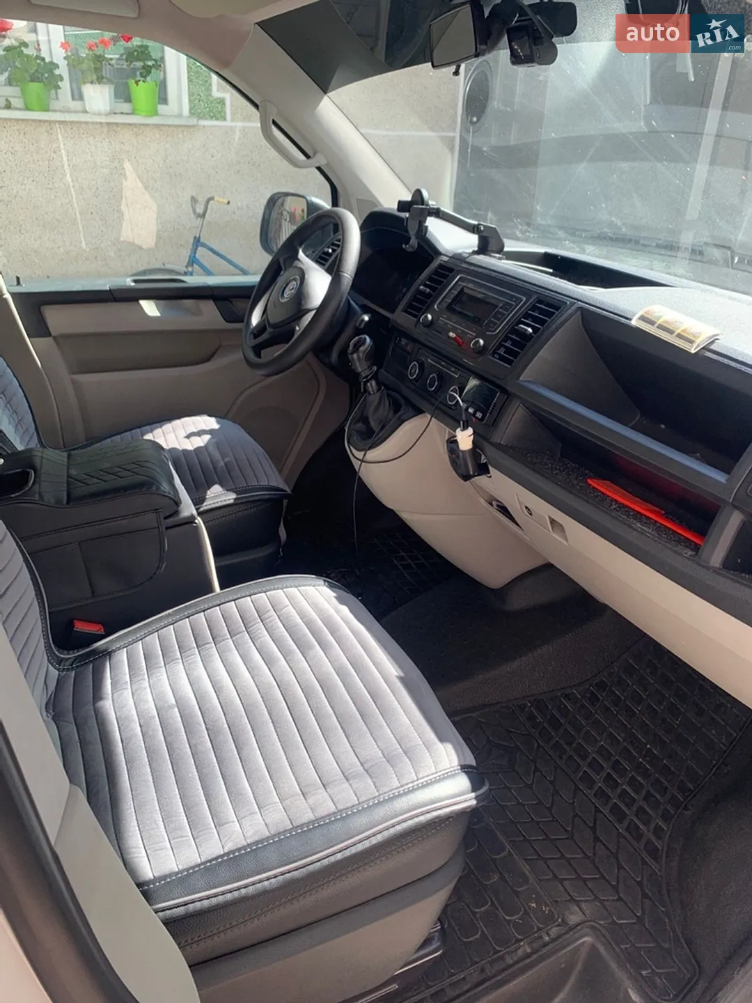 2015 Volkswagen Transporter - мініатюра 8