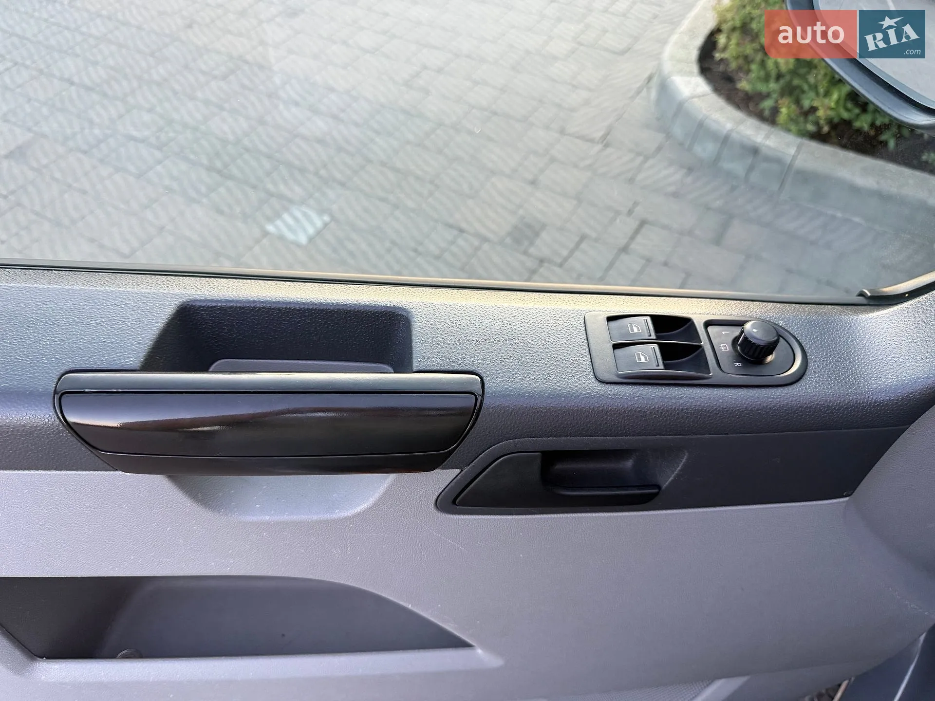 2015 Volkswagen Transporter - мініатюра 38