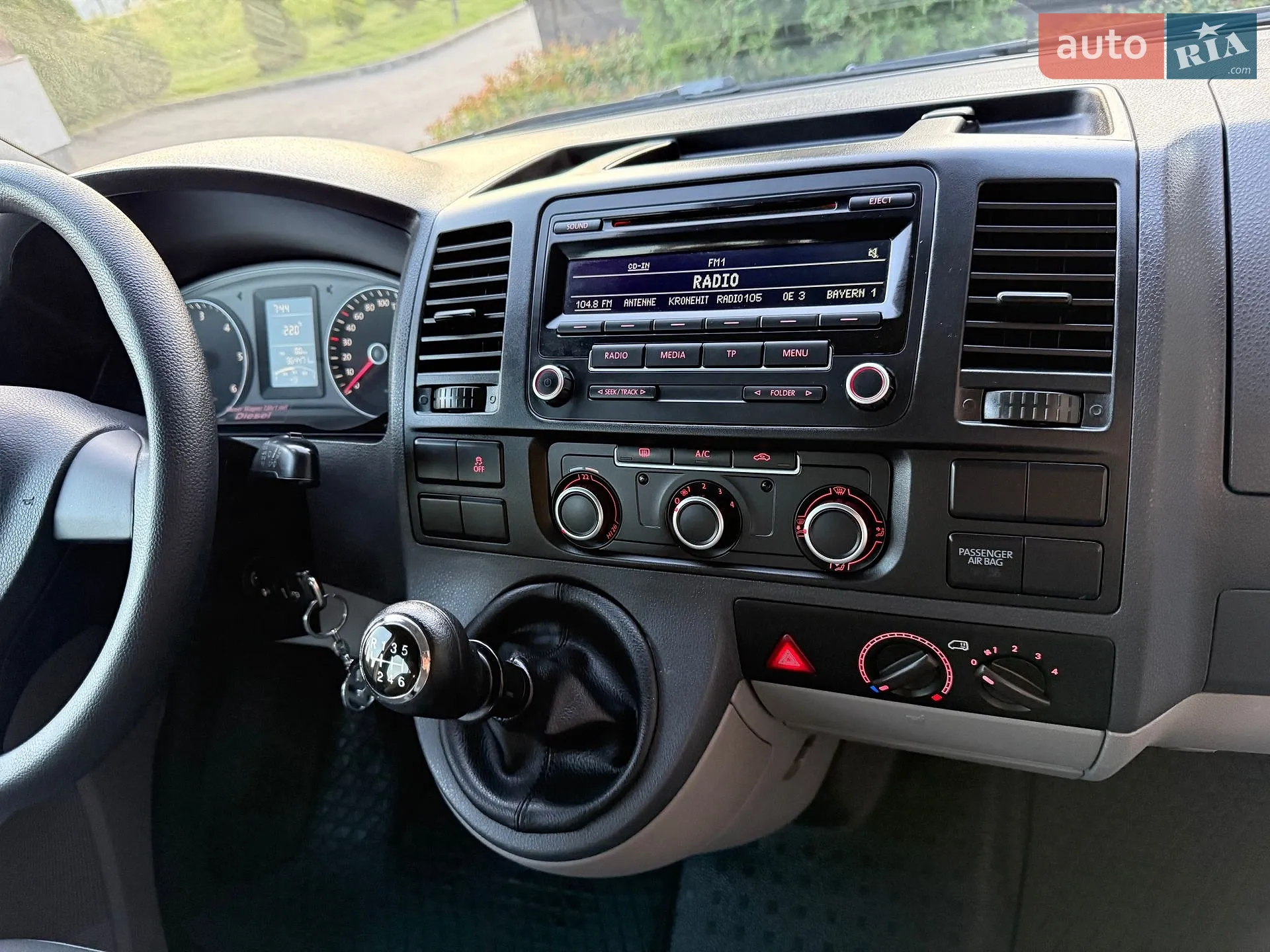 2015 Volkswagen Transporter - мініатюра 93