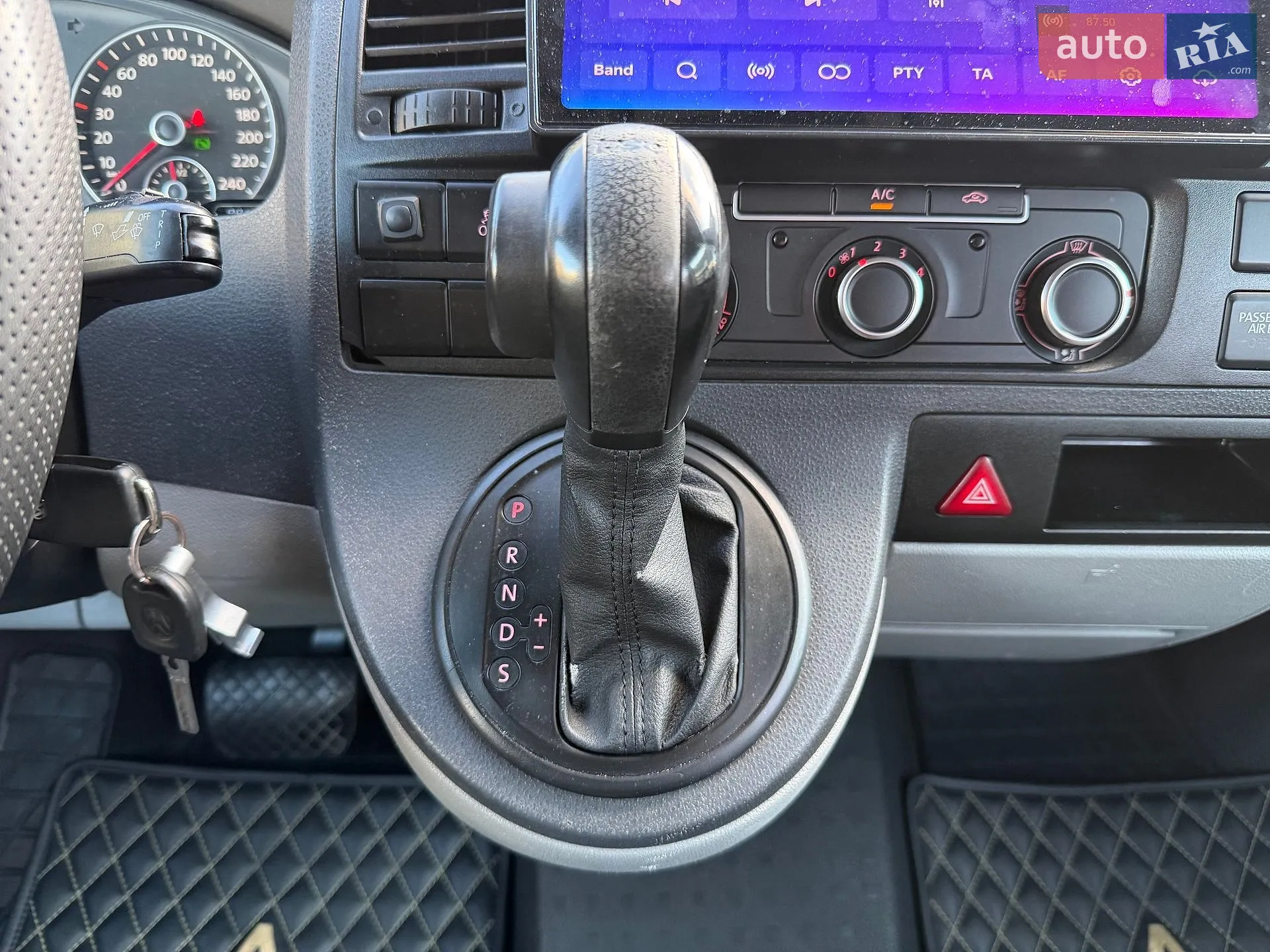 2014 Volkswagen Transporter - мініатюра 34
