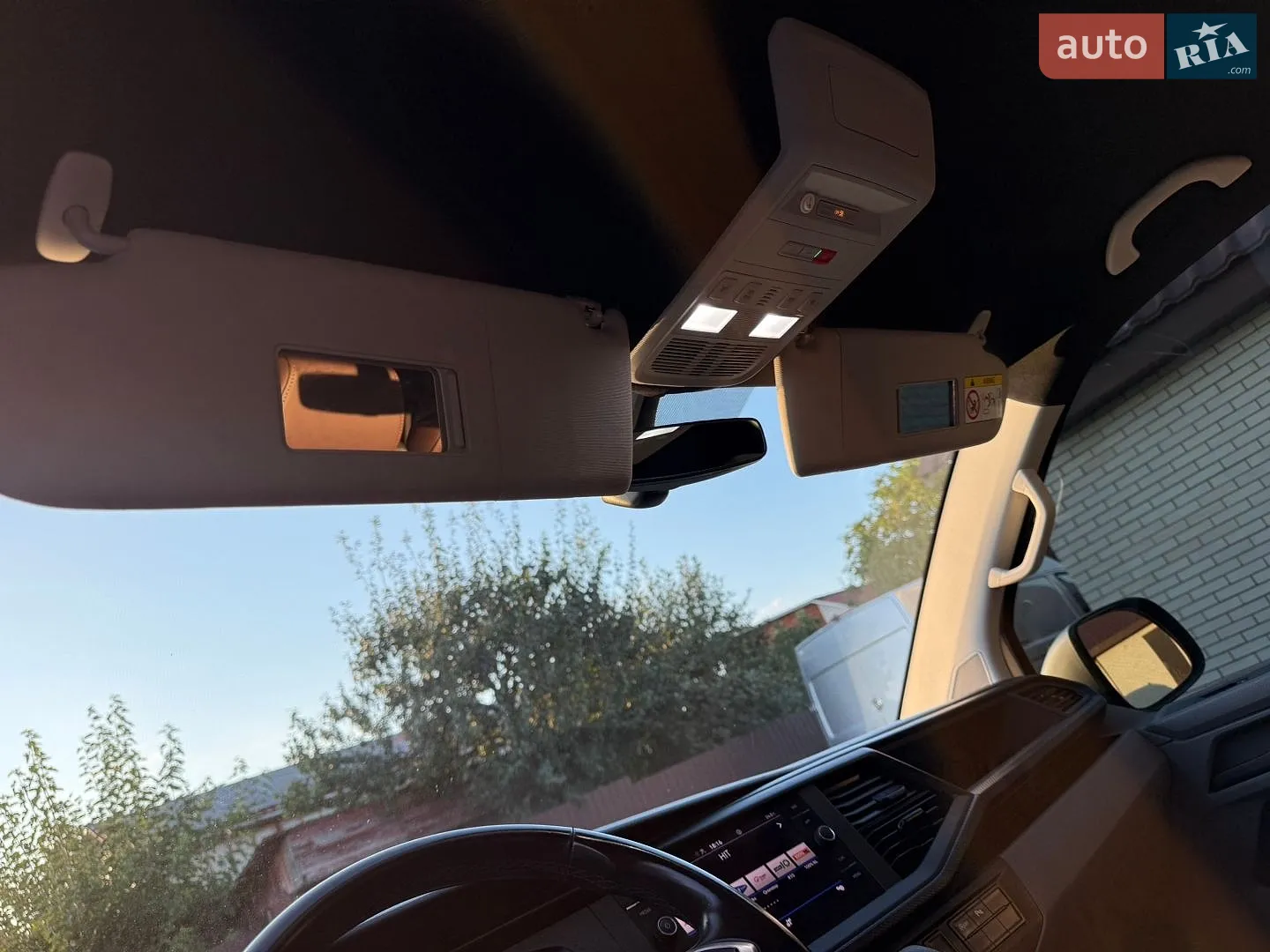 2021 Volkswagen Transporter - мініатюра 125