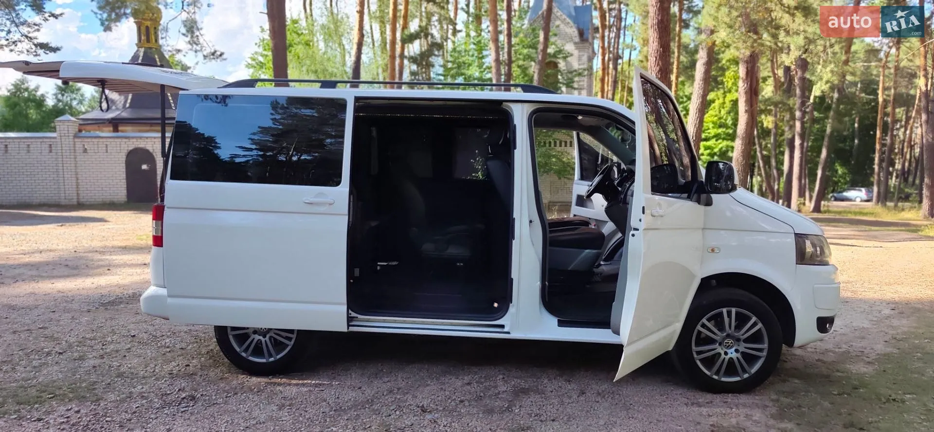 2011 Volkswagen Transporter - мініатюра 25