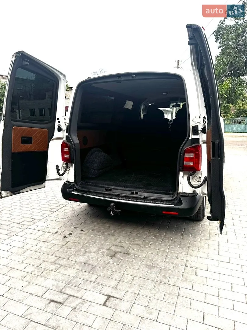 2010 Volkswagen Transporter - мініатюра 9