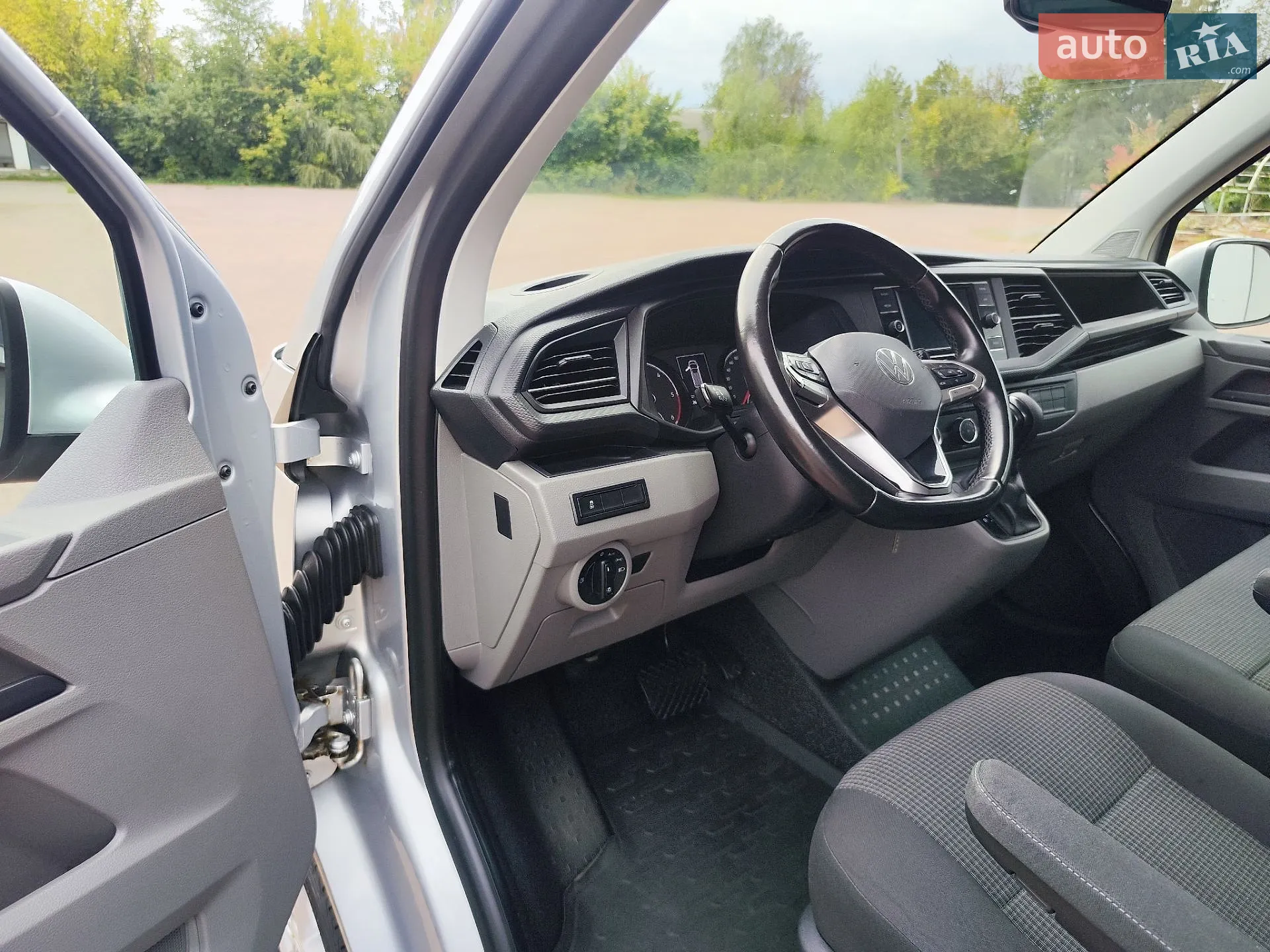 2021 Volkswagen Transporter - мініатюра 19