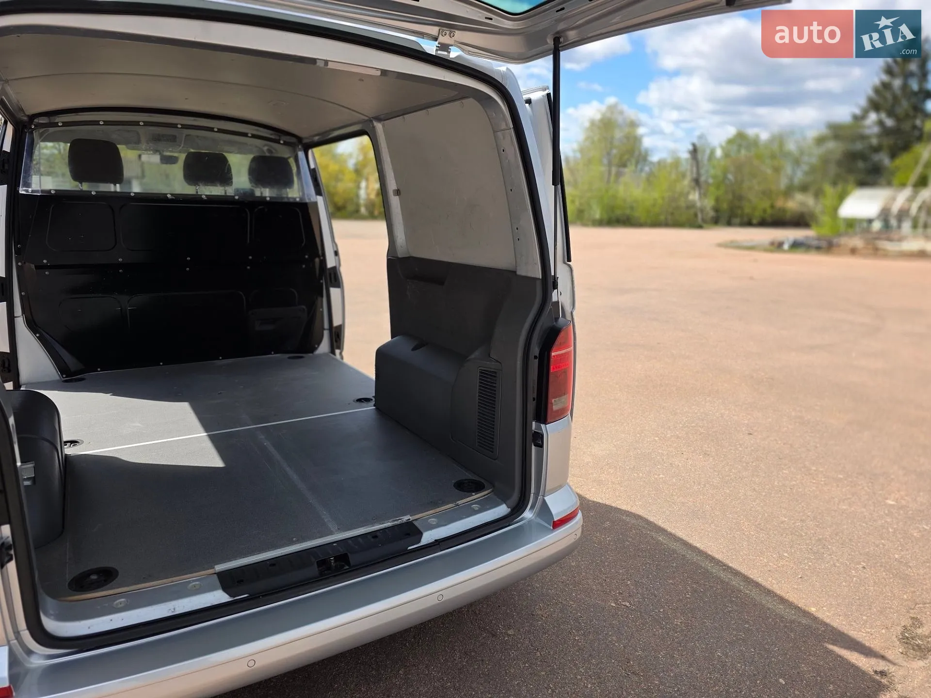 2021 Volkswagen Transporter - мініатюра 43