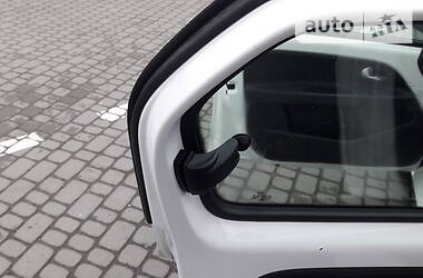 Хетчбек Volkswagen Up 2016 в 