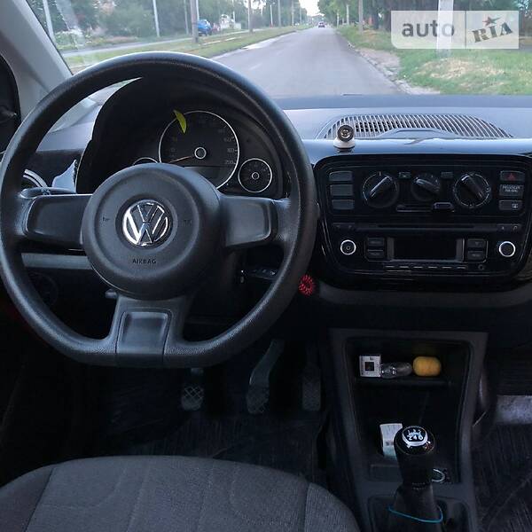 Хетчбек Volkswagen Up 2012 в Києві