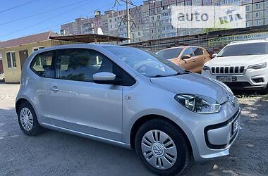 Хэтчбек Volkswagen Up 2016 в Днепре