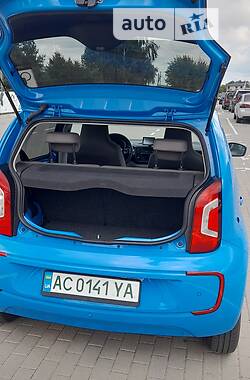 Хетчбек Volkswagen Up 2014 в Ковелі