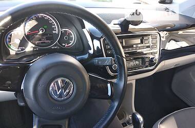 Хетчбек Volkswagen Up 2014 в Хмельницькому