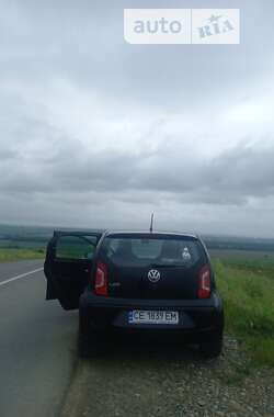 Хэтчбек Volkswagen Up 2014 в Черновцах