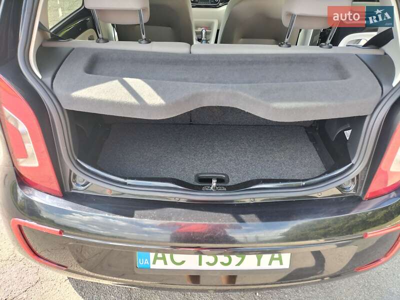 Хэтчбек Volkswagen Up 2014 в Владимире