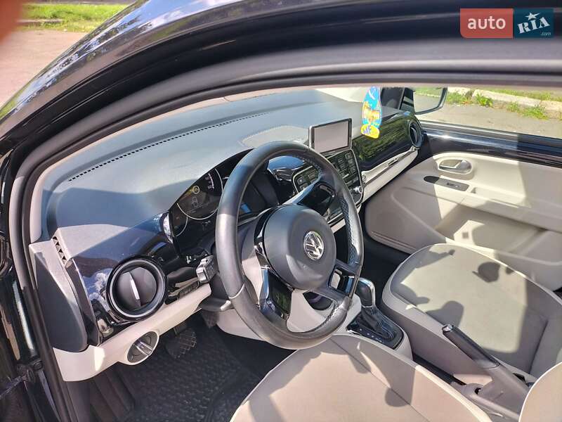 Хэтчбек Volkswagen Up 2014 в Владимире