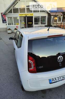 Хэтчбек Volkswagen Up 2012 в Киеве