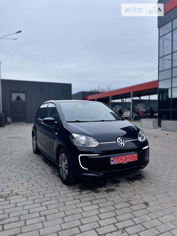 Хэтчбек Volkswagen Up 2014 в 