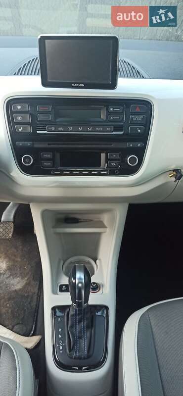 Хэтчбек Volkswagen Up 2013 в Одессе