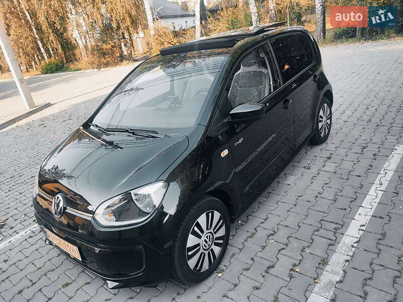 Хэтчбек Volkswagen Up 2014 в Луцке