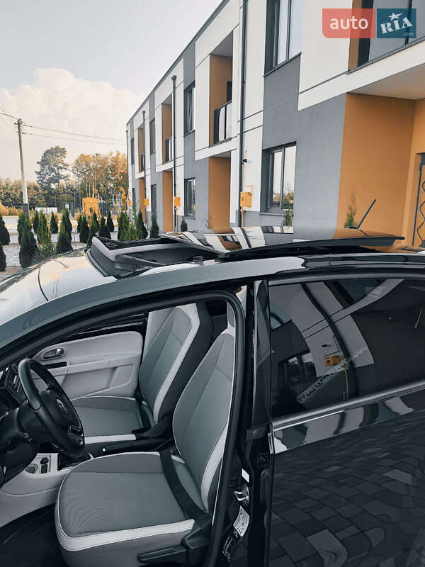 Хэтчбек Volkswagen Up 2014 в Луцке
