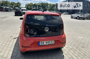 Хэтчбек Volkswagen Up 2017 в Львове