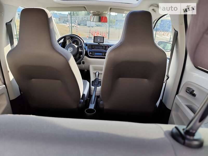 Хэтчбек Volkswagen Up 2014 в Киеве фото 16 Хэтчбек Volkswagen Up 2014 в Киеве