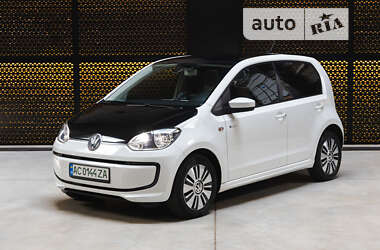 Хэтчбек Volkswagen Up 2013 в Луцке