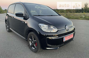 Хетчбек Volkswagen Up 2014 в Ізяславі