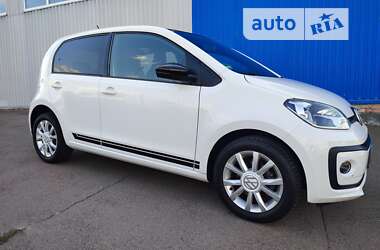 Хетчбек Volkswagen Up 2016 в 