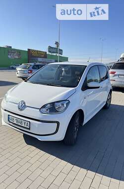 Хэтчбек Volkswagen Up 2013 в Виннице