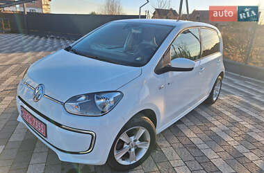 Хетчбек Volkswagen Up 2014 в Городку