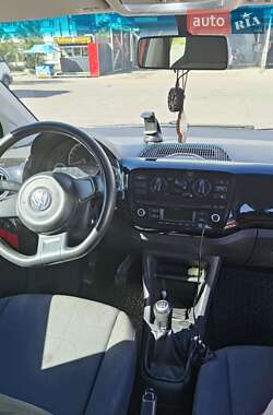 Хетчбек Volkswagen Up 2013 в Запоріжжі