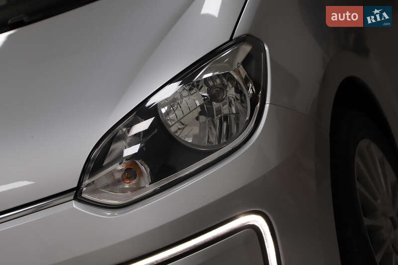 Хэтчбек Volkswagen Up 2014 в Дрогобыче