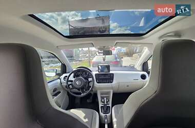 Хэтчбек Volkswagen Up 2015 в 