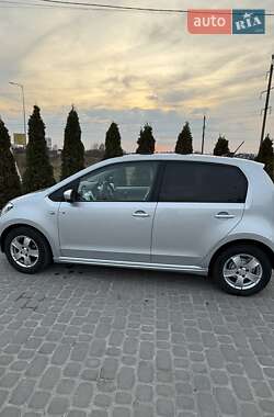Хэтчбек Volkswagen Up 2014 в 