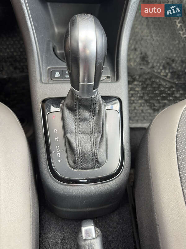 Хэтчбек Volkswagen Up 2017 в Львове