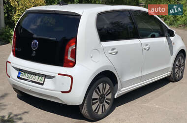 Хетчбек Volkswagen Up 2014 в 