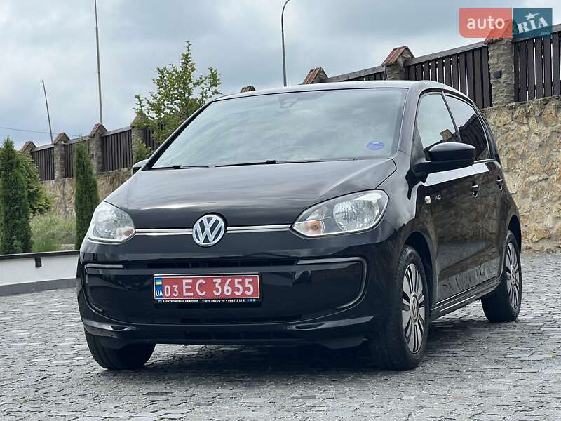 Хэтчбек Volkswagen Up 2016 в Ровно