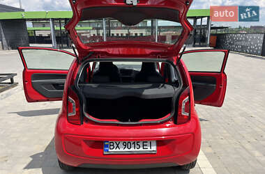 Хэтчбек Volkswagen Up 2011 в 