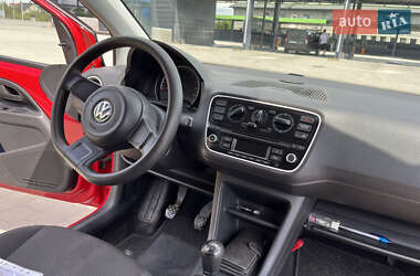 Хэтчбек Volkswagen Up 2011 в 