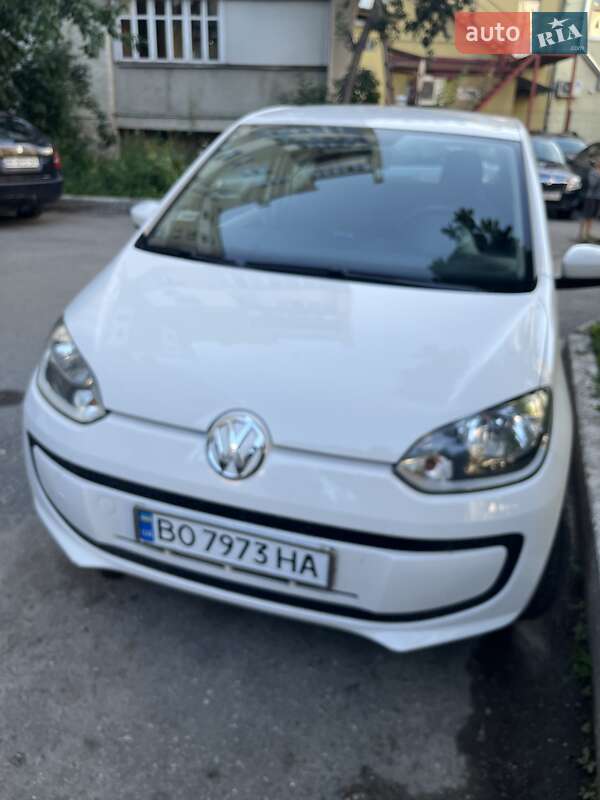 Volkswagen Up 2015