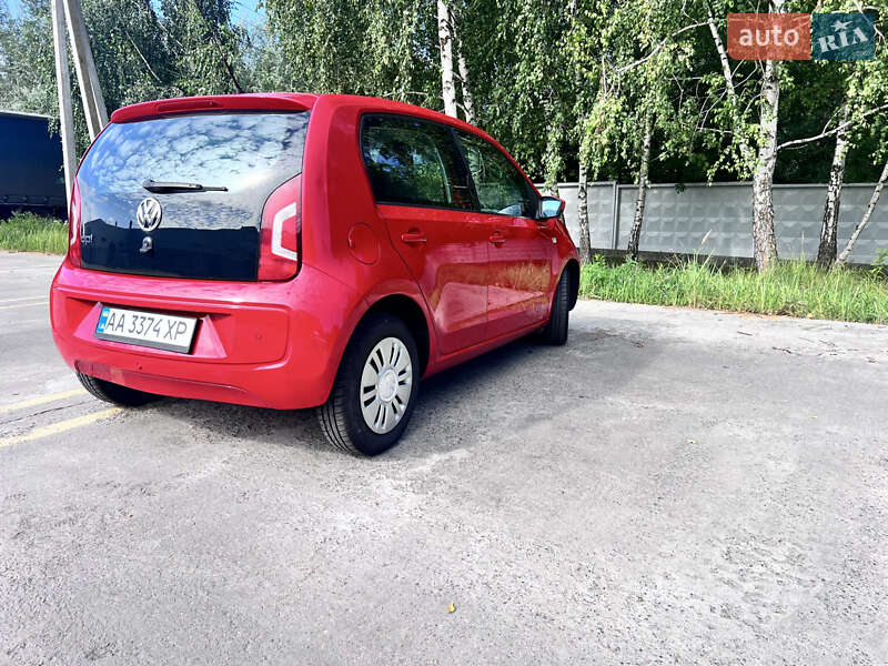 Хетчбек Volkswagen Up 2013 в Києві