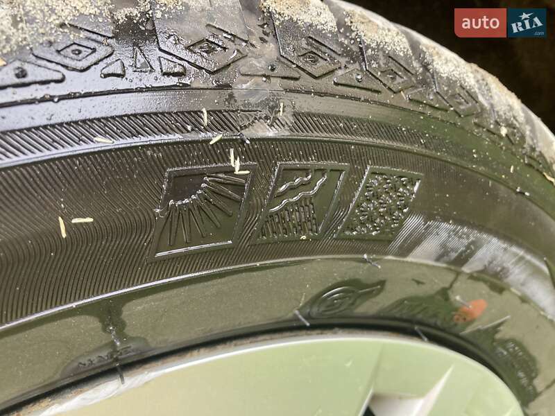 Хэтчбек Volkswagen Up 2013 в Львове