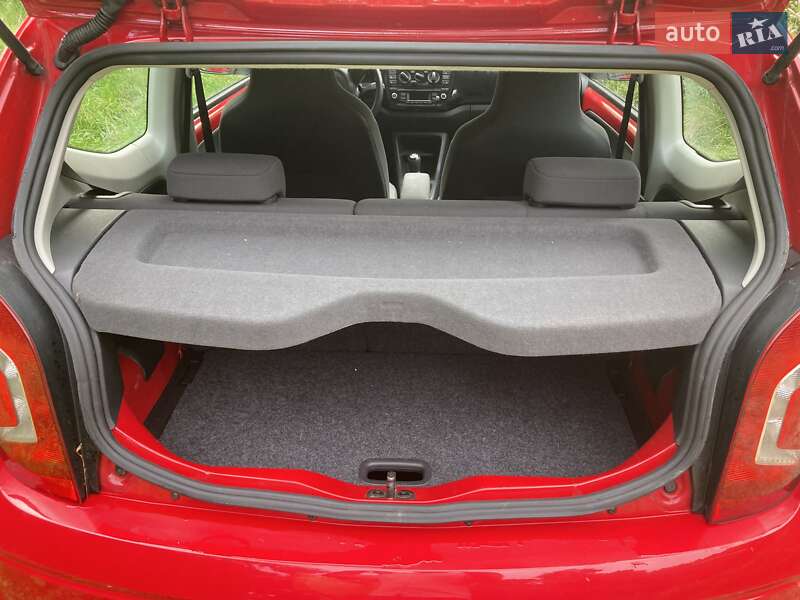 Хэтчбек Volkswagen Up 2013 в Львове